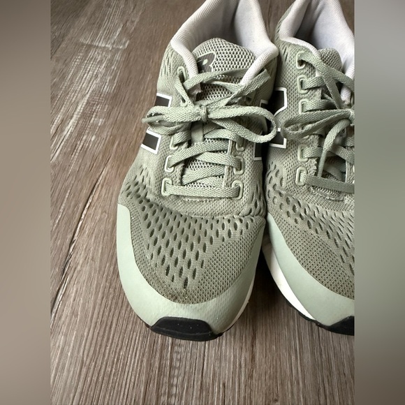 New Balance Rev Lite Sneakers Running Casual Shoes Green Black White Size 7 - Picture 11 of 12